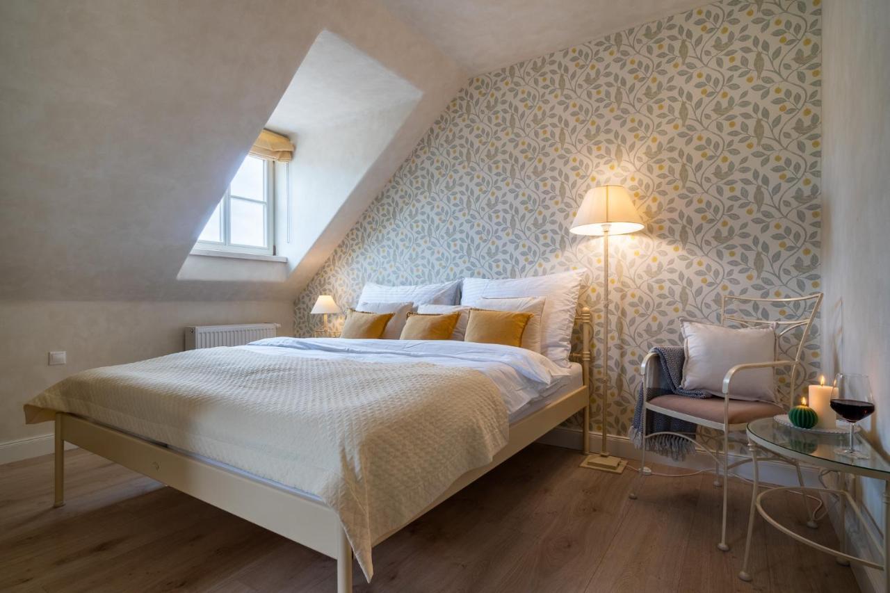 Boutique Hotel Soukenikuv Dum クトナー・ホラ エクステリア 写真