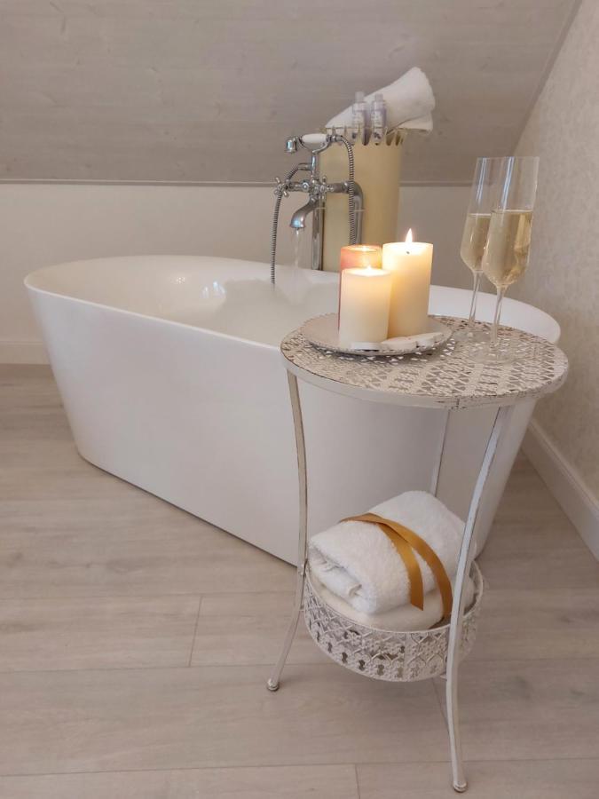 Boutique Hotel Soukenikuv Dum クトナー・ホラ エクステリア 写真