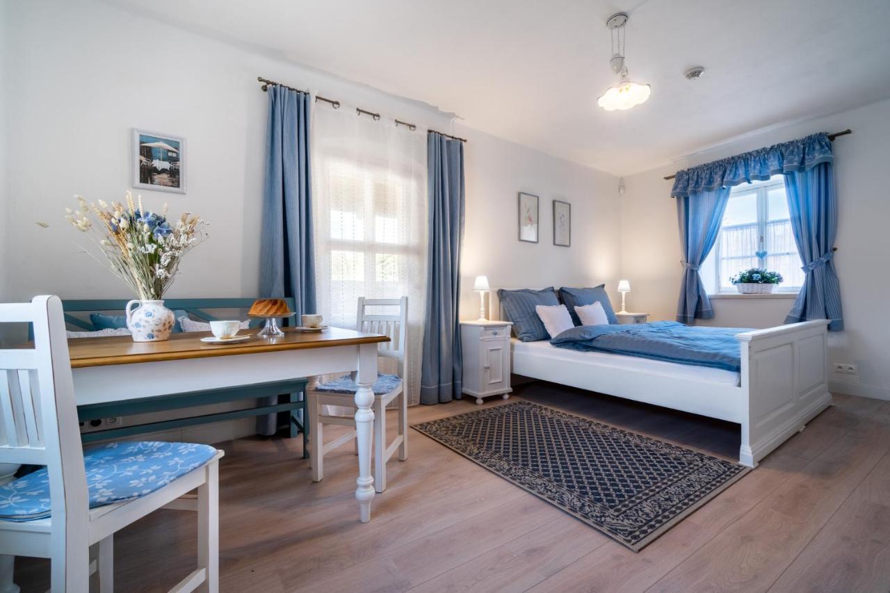 Boutique Hotel Soukenikuv Dum クトナー・ホラ エクステリア 写真