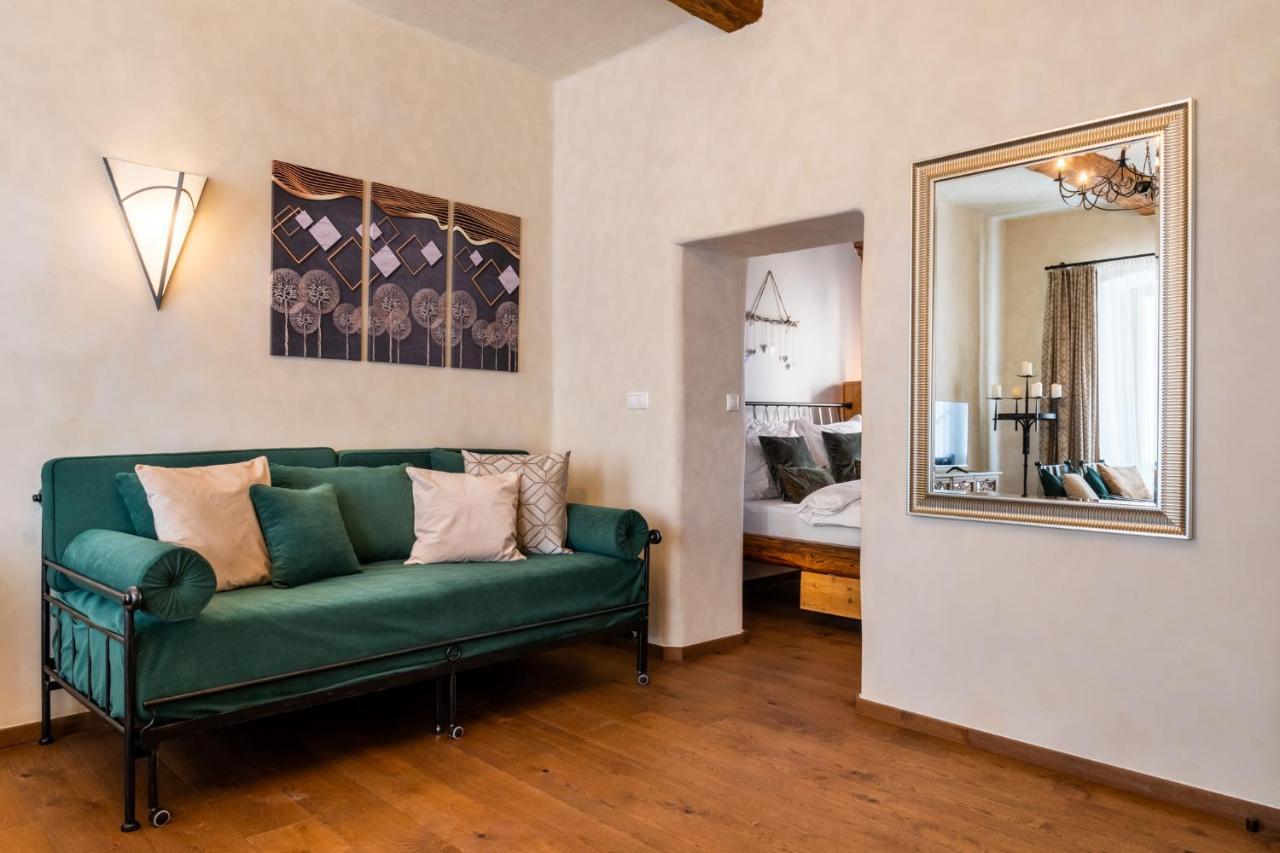 Boutique Hotel Soukenikuv Dum クトナー・ホラ エクステリア 写真